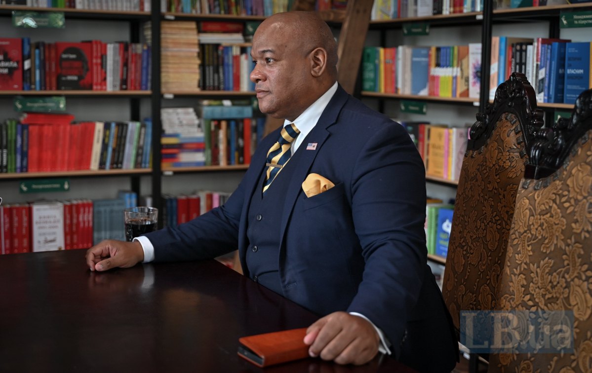  Pastor Mark Burns