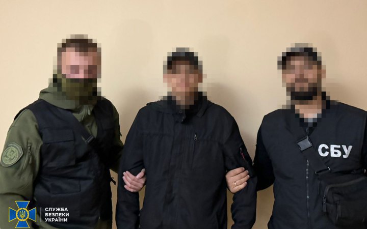 Russian agent posing as Ukrainian military, spying for Russia in ten Regions detained