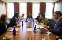 Zelenskyy discusses further financial support for Ukraine with World Bank President in Washington 