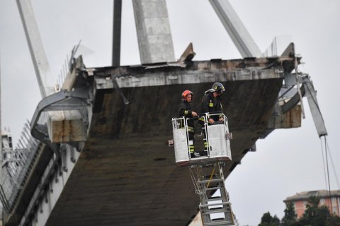 Two Ukrainians hurt in Genoa bridge collapse