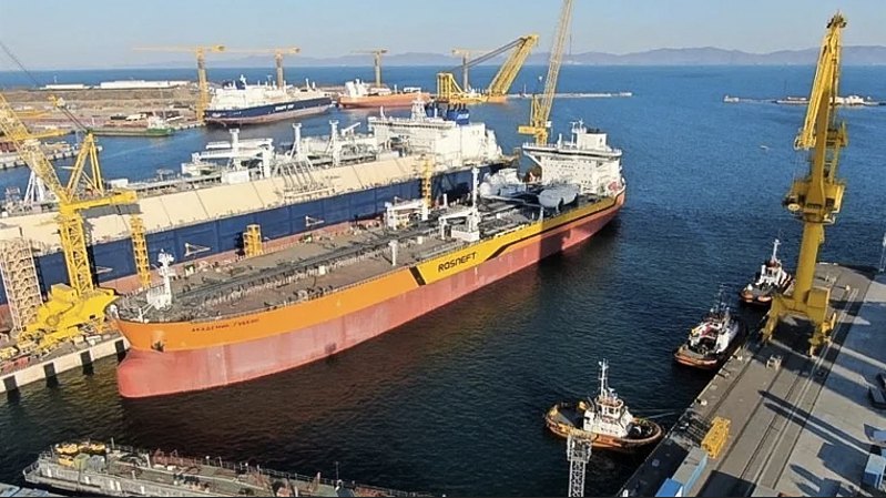 Rosneft's Aframax tanker Akademik Gubkin