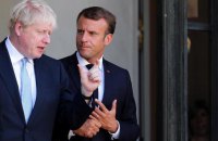Johnson urged Macron against negotiations with russia on its terms