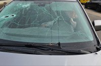 Russians hit taxi with passengers in Kherson, kill driver