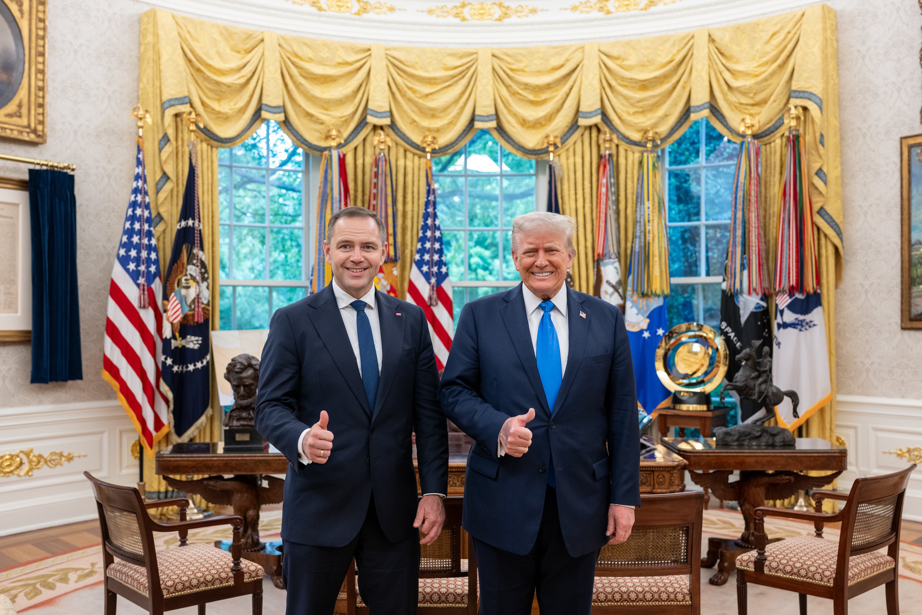 Donald Trump and Karol Nawrocki in the Oval Office, 1 May, 2025