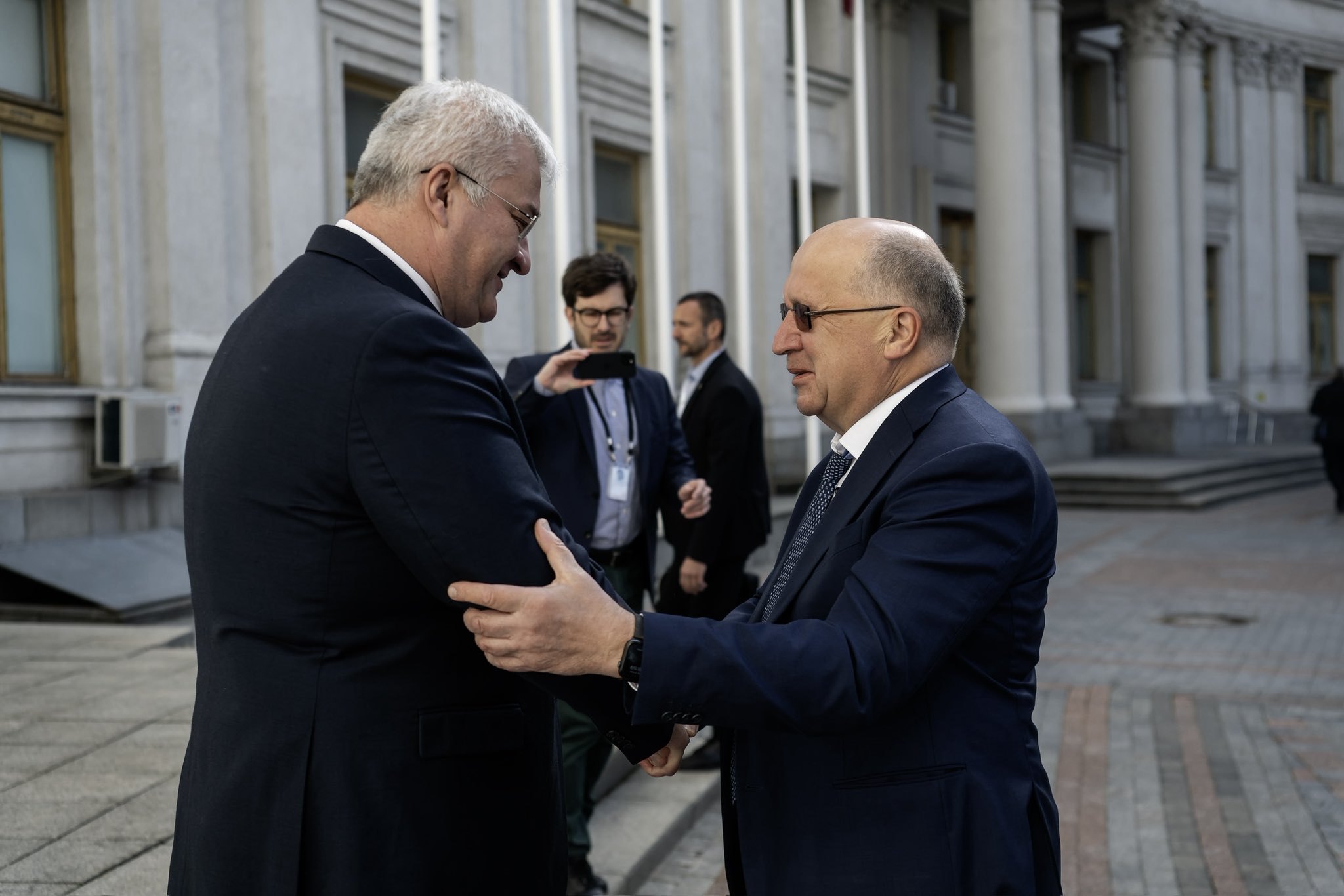 Andriy Sybiha and Andrius Kubilius (right) during a meeting in Kyiv.