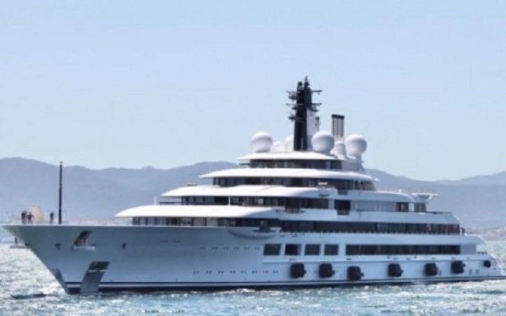 Italy seizes the Scheherazade, a 140-meter long yacht linked to Putin