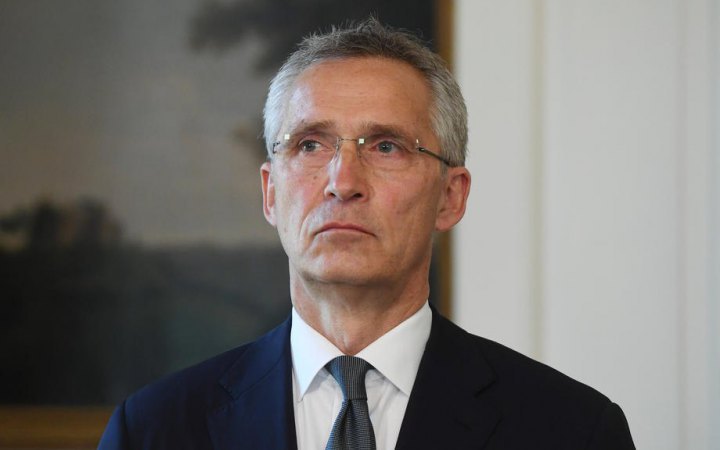 Stoltenberg: NATO countries ready to back Ukraine for long term 