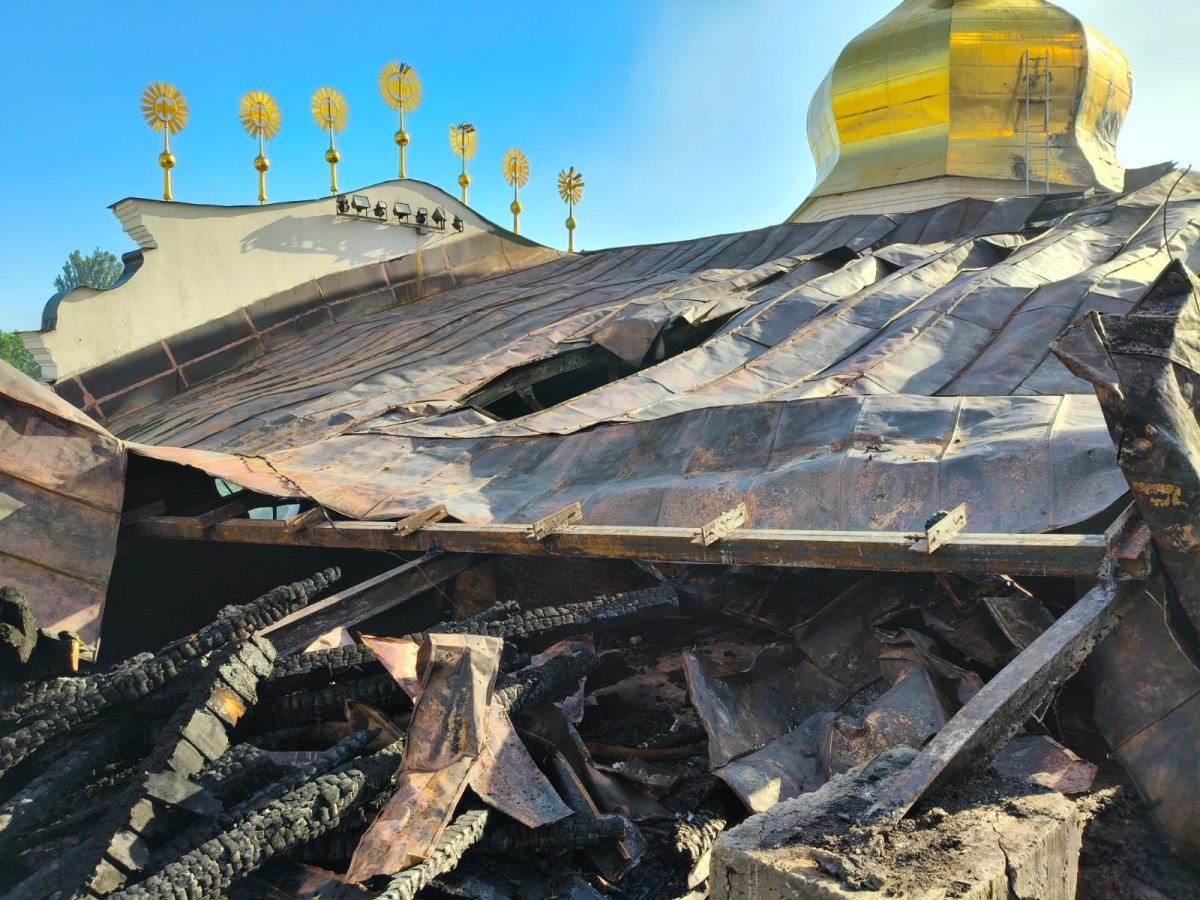  The cathedral roof after the fire was extinguished