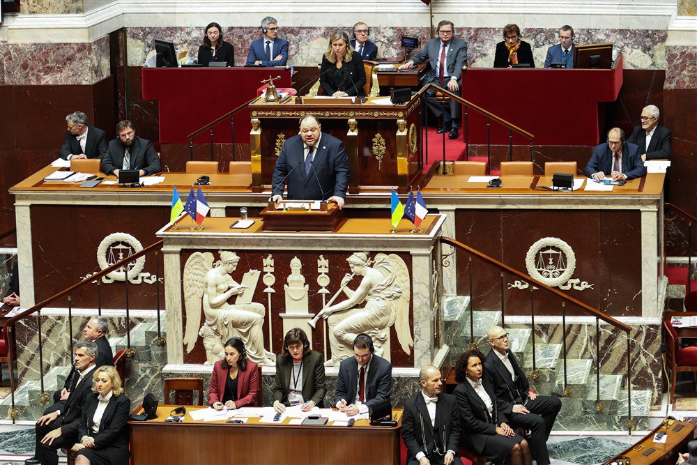 Ukrainian parliament speaker Ruslan Stefanchuk delivers a speech to the French National Assembly, Paris, 31 January 2023