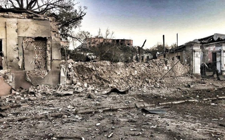 Russians shell cemetery in village of Kindiyka in Kherson Region, kill one