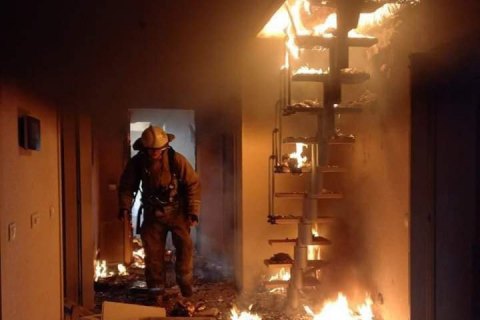 Occupiers fire on a house in Gatne, in the region of Kyiv, killing one person 