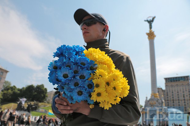 During the farewell ceremony to a deceased Ukraine defender on the Maidan