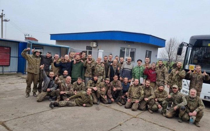 Another 45 Ukrainian servicemen released from Russian captivity