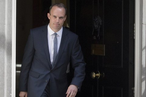 Raab supports the idea of settling Ukrainian refugees in London mansions of Russian oligarchs
