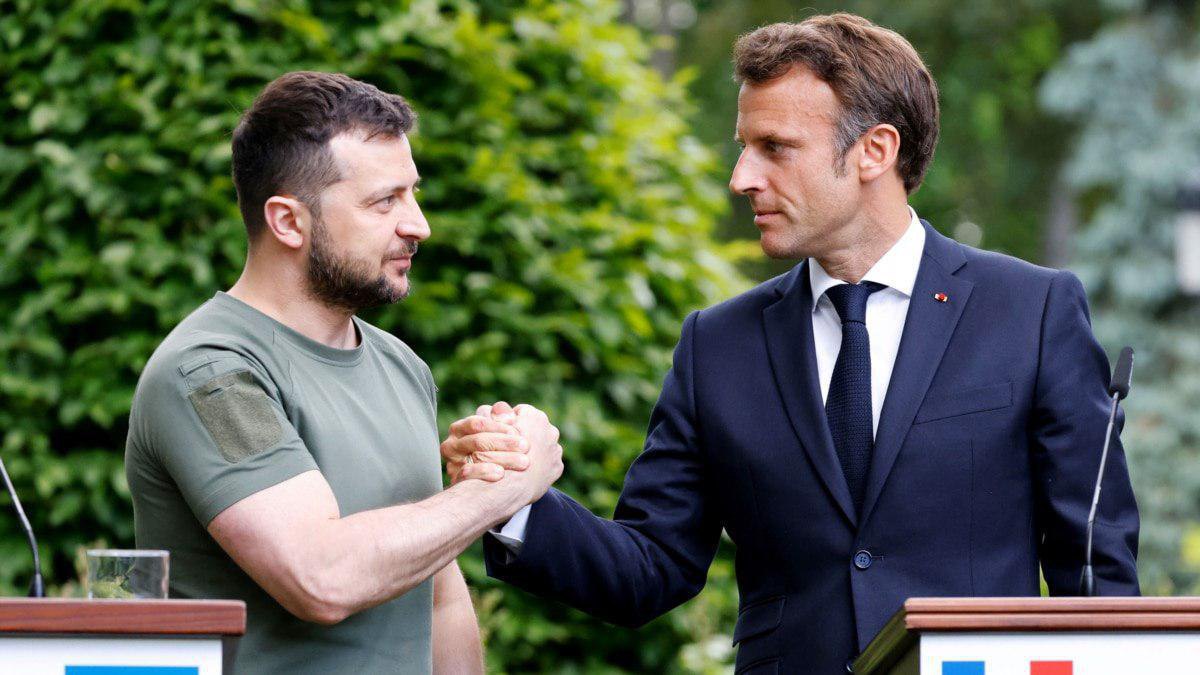 Zelenskyy and Macron during the first visit by the leaders of France, Germany and Italy to Kyiv, 16 June 2022