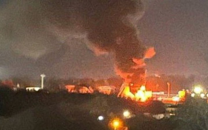 Another Russian oil depot goes on fire