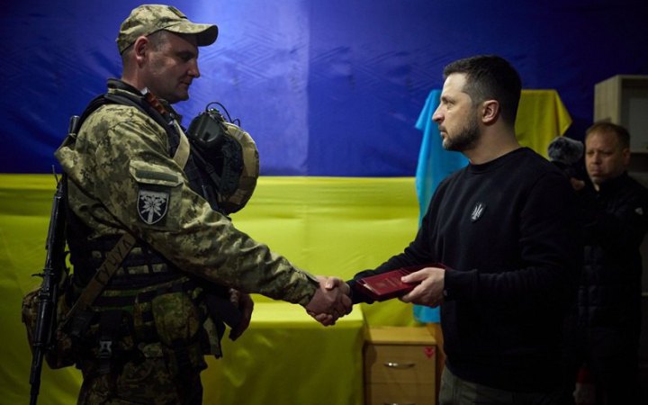 Zelenskyy visits frontline positions in Zaporizhzhya Region
