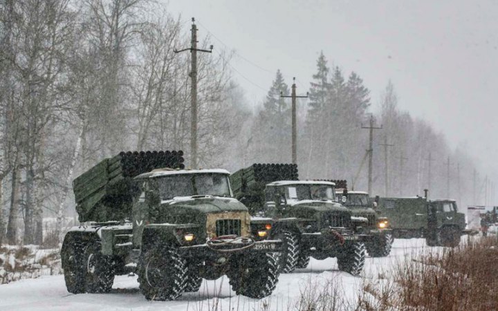 Ukrainian General Staff says Russia moving additional artillery military units to border