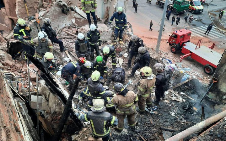 Russia strikes Kharkiv, hits house, kills two, wounds 29 (updated)