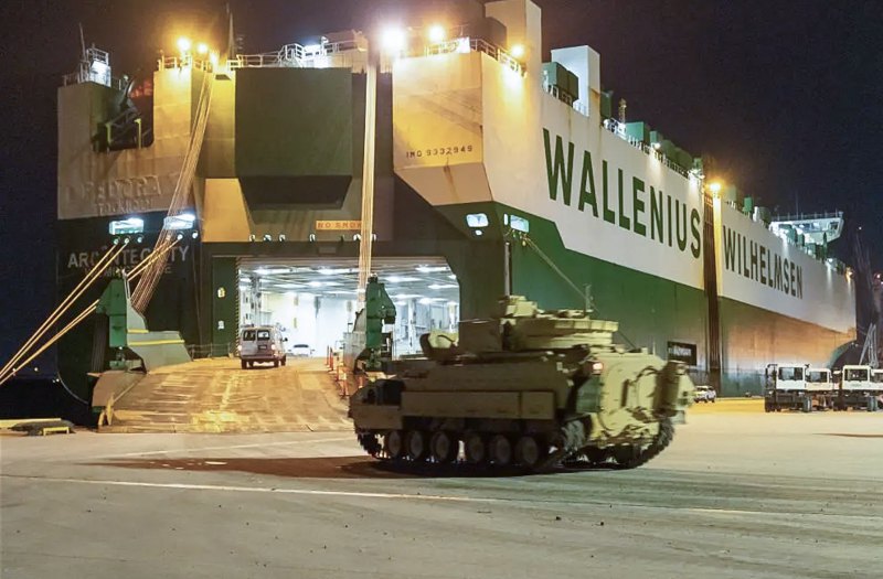 Bradleys bound for Ukraine are being loaded onto the ARC Integrity vessel in Charleston, South Carolina, before being transported to Germany.