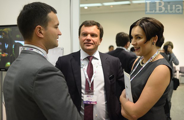 Sonya Koshkina, Gorshenin Institure Vice-President Oleksiy Leshchenko (left), Kharkiv city councillor Taras Sytenko