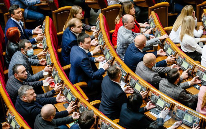 Servants still hesitate to support ban on UOC-MP, 70 MPs threaten to demarche - sources