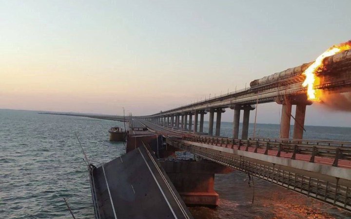Crimea Bridge on fire