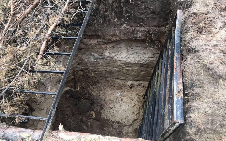 Torture pit with dead bodies found in Kharkiv Region - police