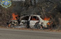 Russians shoot at civilian car in Kherson, kill civilian 