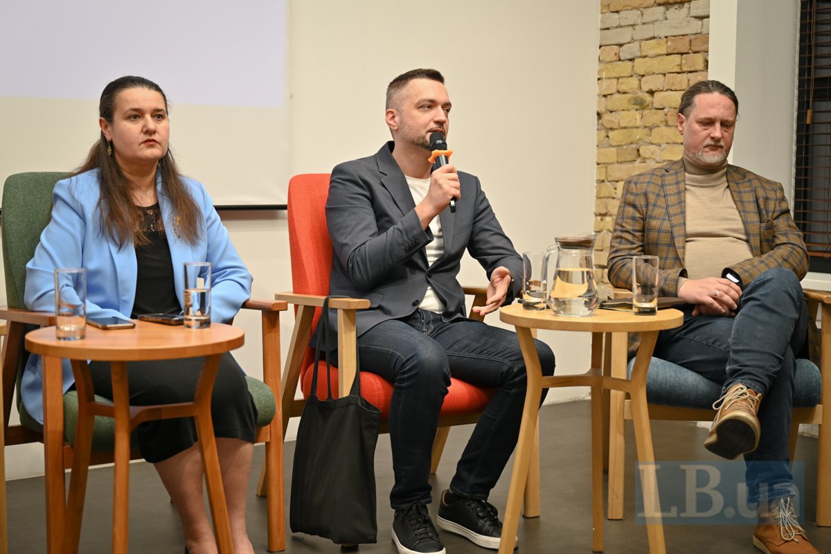  Oksana Markarova, Volodymyr Sheyko, Andriy Rizol (right)