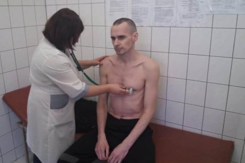 Sentsov to end hunger strike as of 6 October - lawyer
