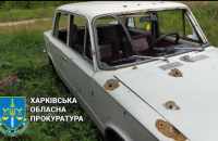 During the occupation of Izyum District Russian military shoot at close-range cars with civilians