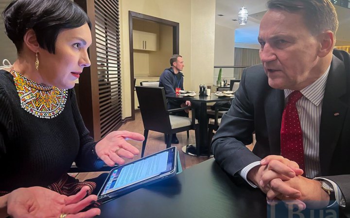 Sikorski: “President Trump has conducted more negotiations in his life than I have in mine. I wish him luck”