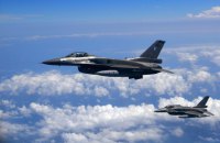 Pentagon says Ukrainian pilots already training on F-16 fighters in USA