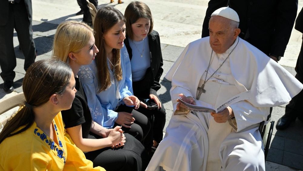The wives of the captured Ukrainian soldiers asked the Pope to facilitate the exchange.