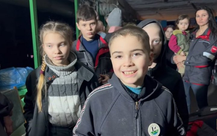 "Children do not sleep. Children are trembling because of the russian federation." "Azov" has published a new video from the "Az