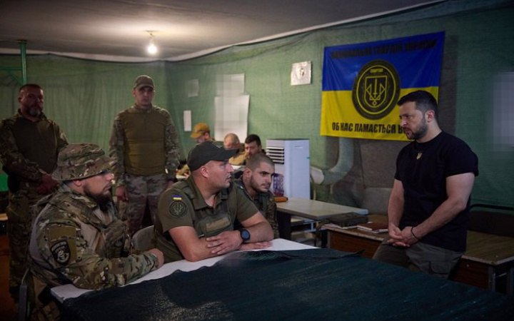 President visits eight brigades on offensive in Melitopol sector