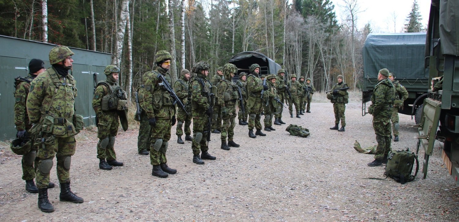 Training in one of the centres of the Defence League (Kaitseliit).