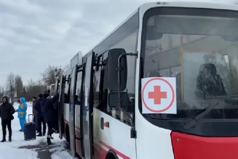 Evacuation: Enerhodar residents arrive in Zaporizhzhia, a convoy from Hostomel is already in Bilohorodka