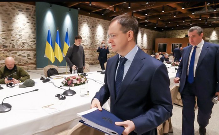 Head of the Russian Federation delegation at negotiations with Ukraine Vladimir Medinskiy (center), Istanbul, 2022