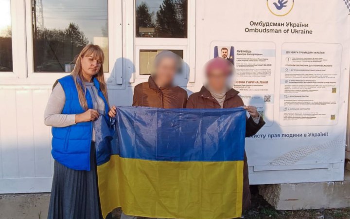 Civilian woman, her sister returned from Russian captivity