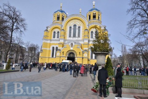 Kyiv-run Orthodox Church joins mourning for deported Crimean Tatars