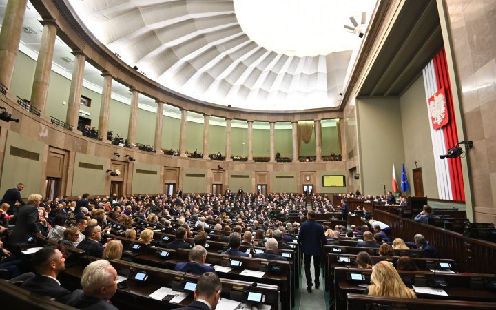 Polish Sejm condemns Russia's abduction of Ukrainian children, demands Putin's arrest