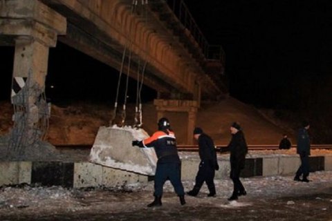 Railway bridge blown up in occupied Donetsk
