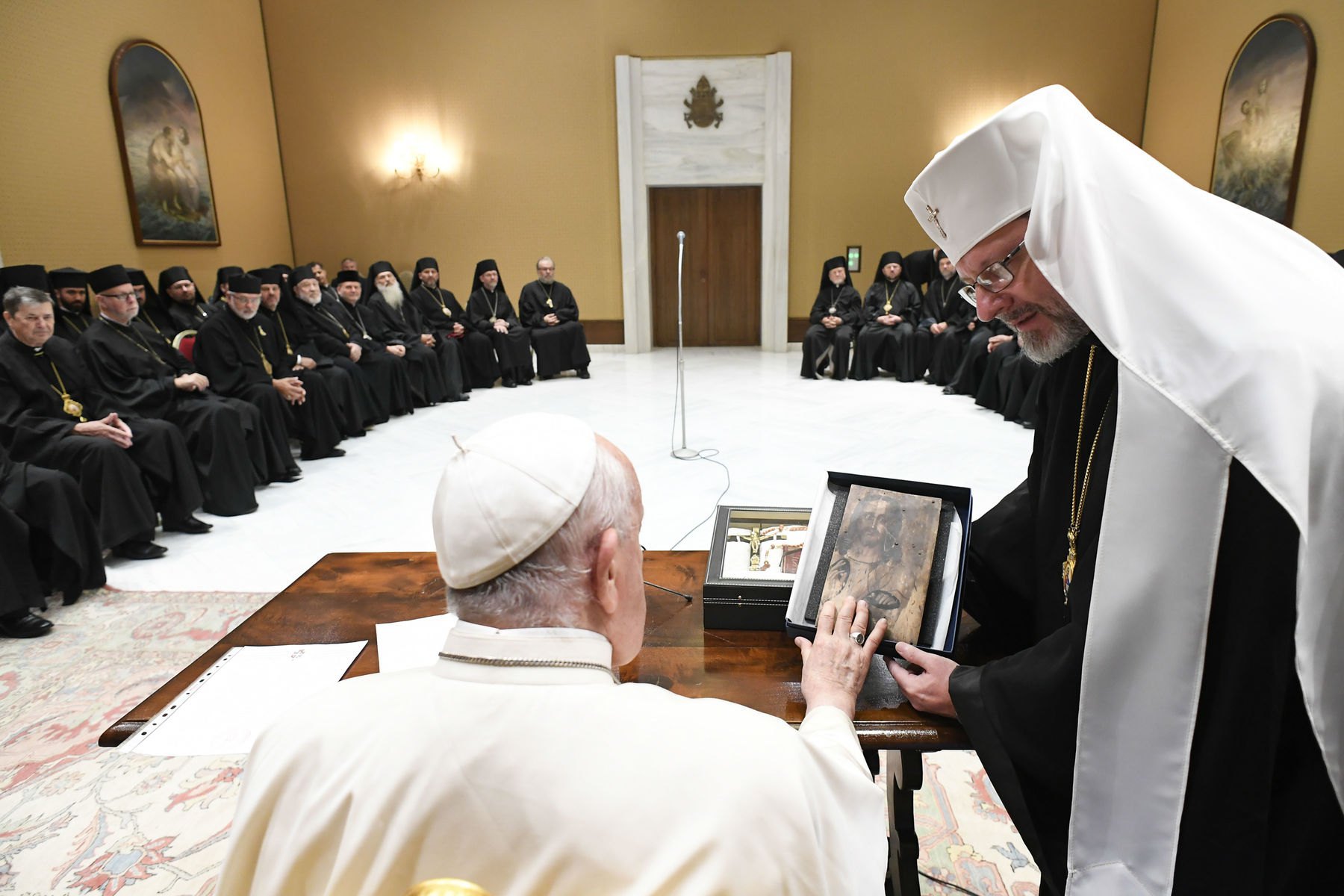The bishops of the Synod of the UGCC explained to the Pope that his calls for reconciliation with Russians hurt Ukrainians.