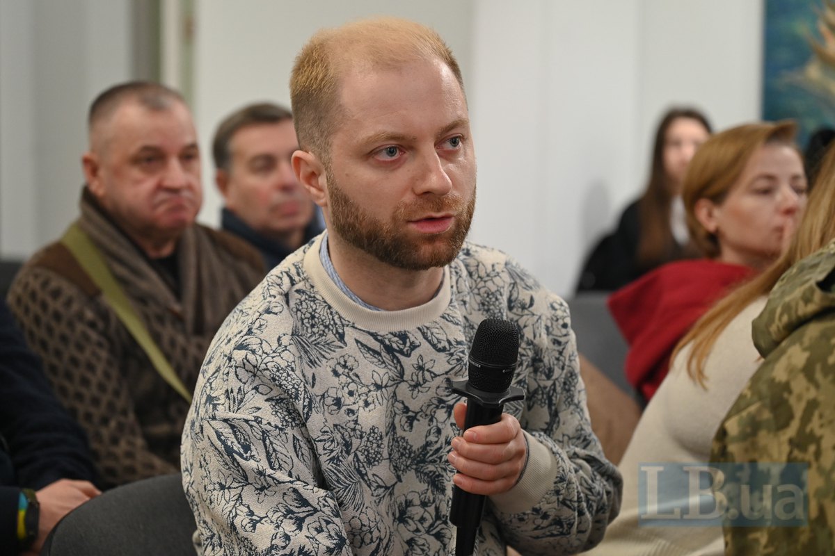  Serhiy Barbu, journalist