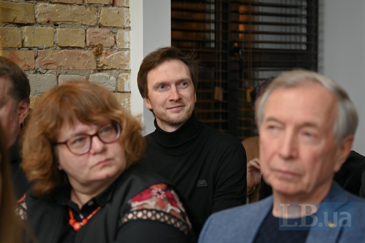  Maryna Synhayivska, Serhiy Kryvokon, and Mykola Prodanchuk