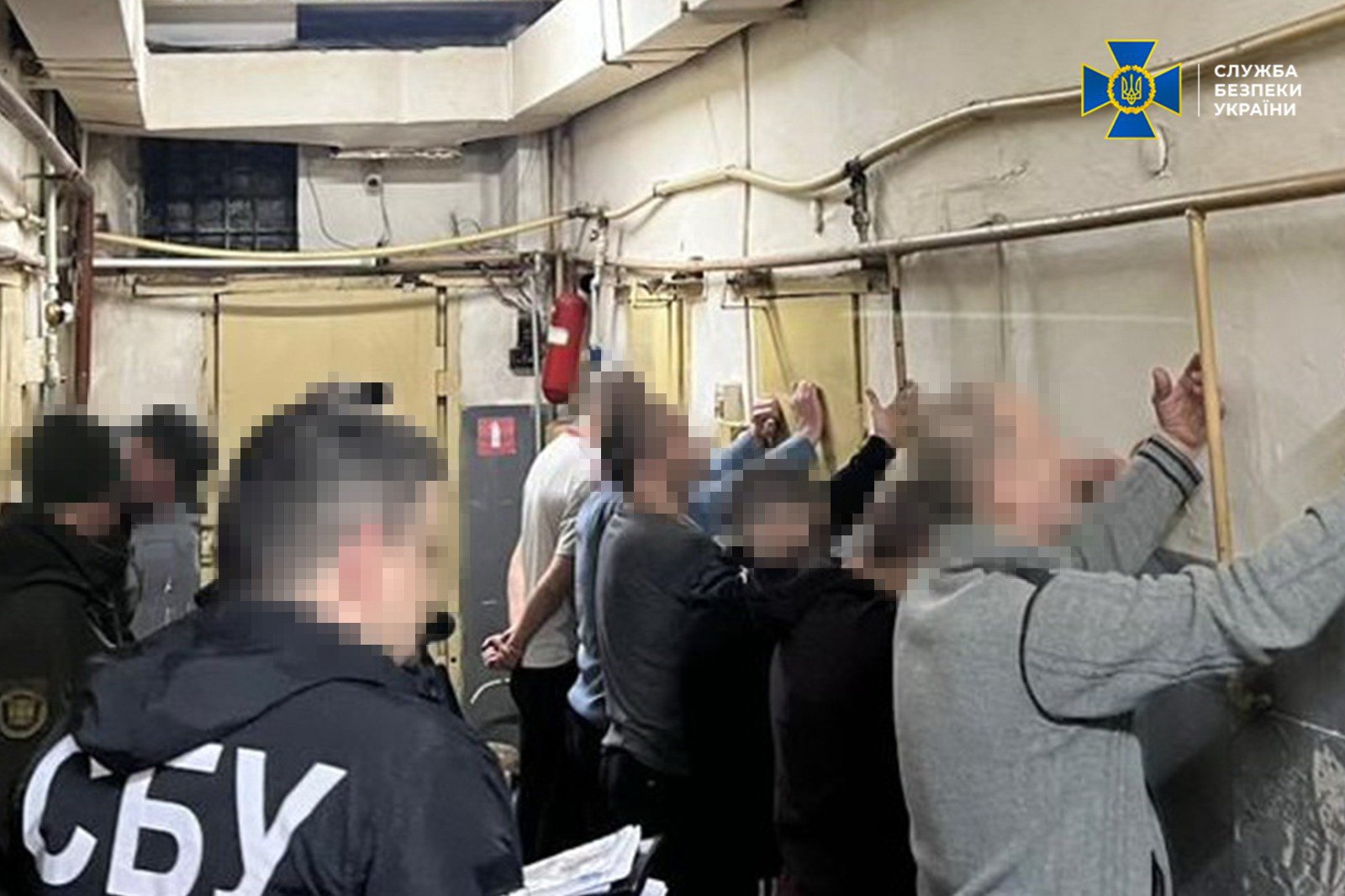 SBU detained 19 members of a gang that produced drugs