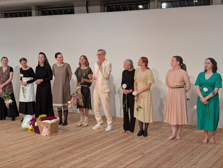 Cast and director of <i>Galicia</i> Richard Maxwell