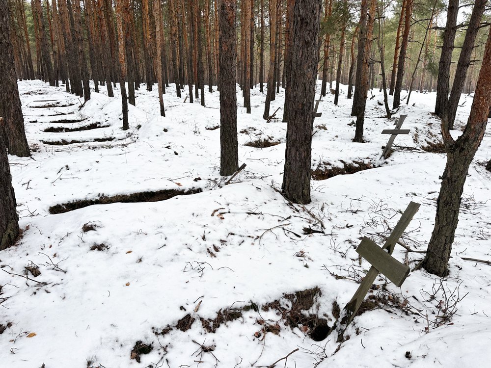 Izyum mass grave in Kharkiv Region